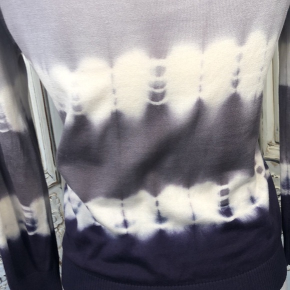 BCBGMAXAZRIA Silk and Cotton Blend Tie Dye Sequin and Beaded Sweater Size Small - Picture 10 of 12